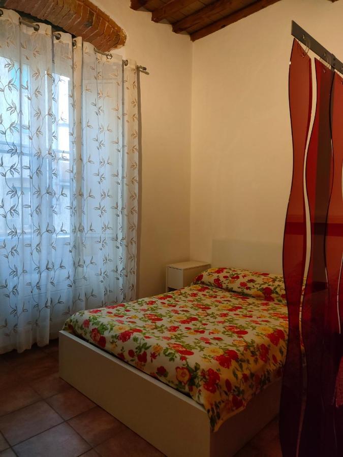 Mini Appartamento Ливорно Экстерьер фото